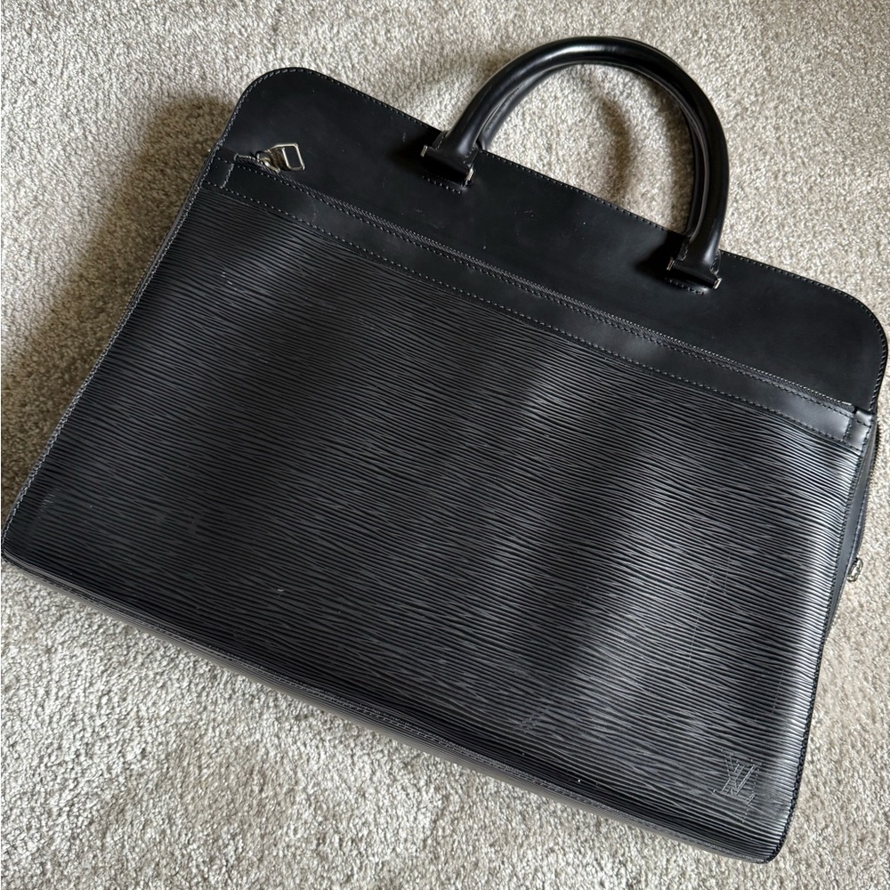 Louis Vuitton men laptop bag